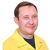 Врач Серебрянников Денис Петрович